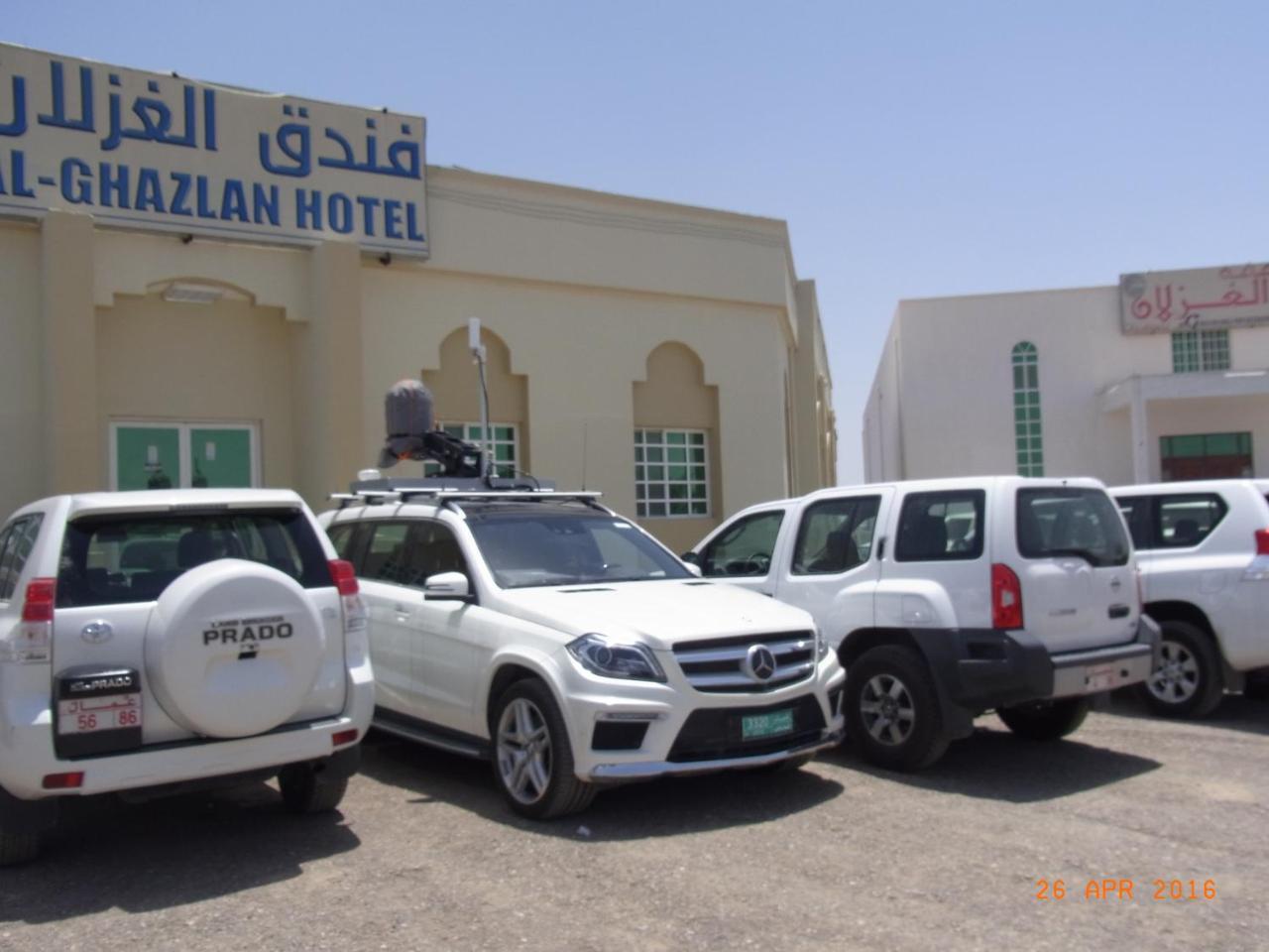 Al Ghazlan Hotel Sinaw Ruddah Exterior foto