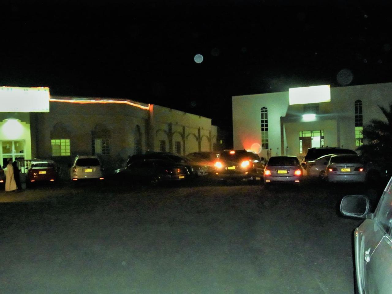 Al Ghazlan Hotel Sinaw Ruddah Exterior foto