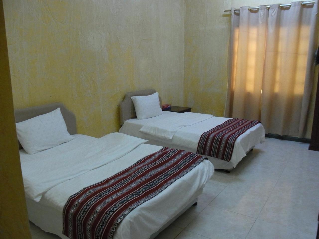 Al Ghazlan Hotel Sinaw Ruddah Exterior foto