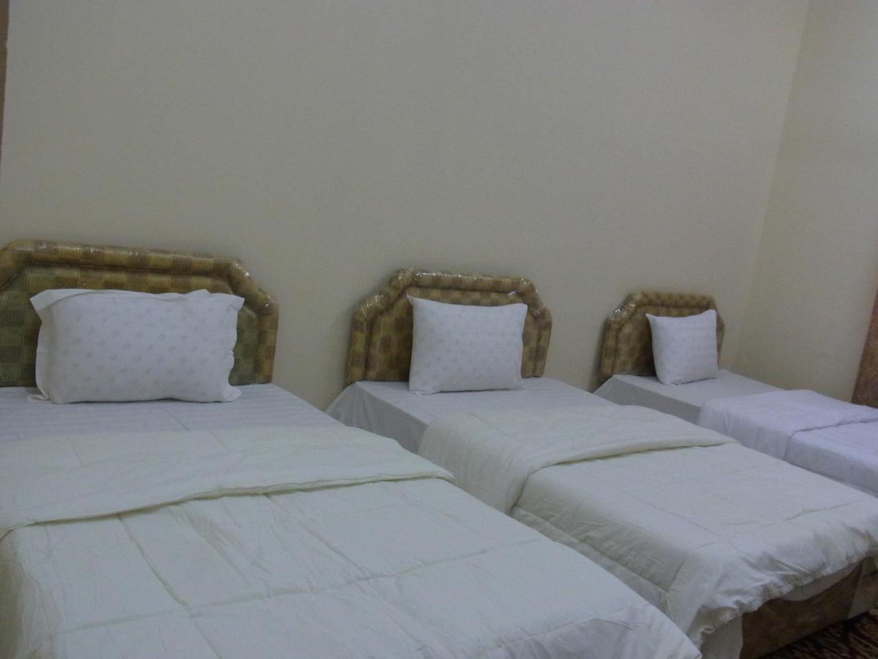Al Ghazlan Hotel Sinaw Ruddah Exterior foto