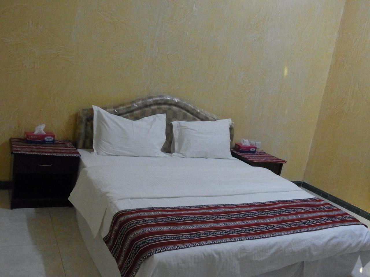 Al Ghazlan Hotel Sinaw Ruddah Exterior foto