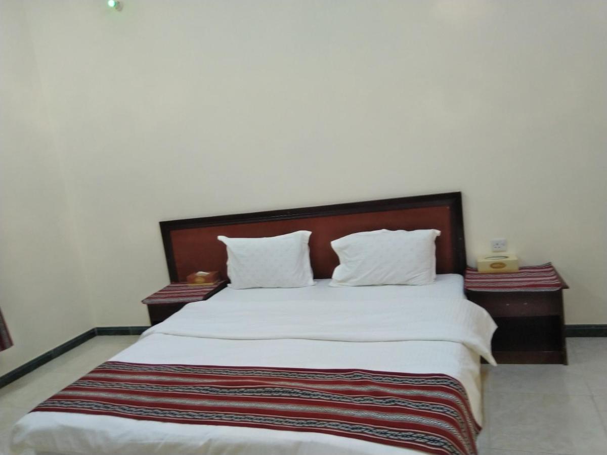 Al Ghazlan Hotel Sinaw Ruddah Exterior foto