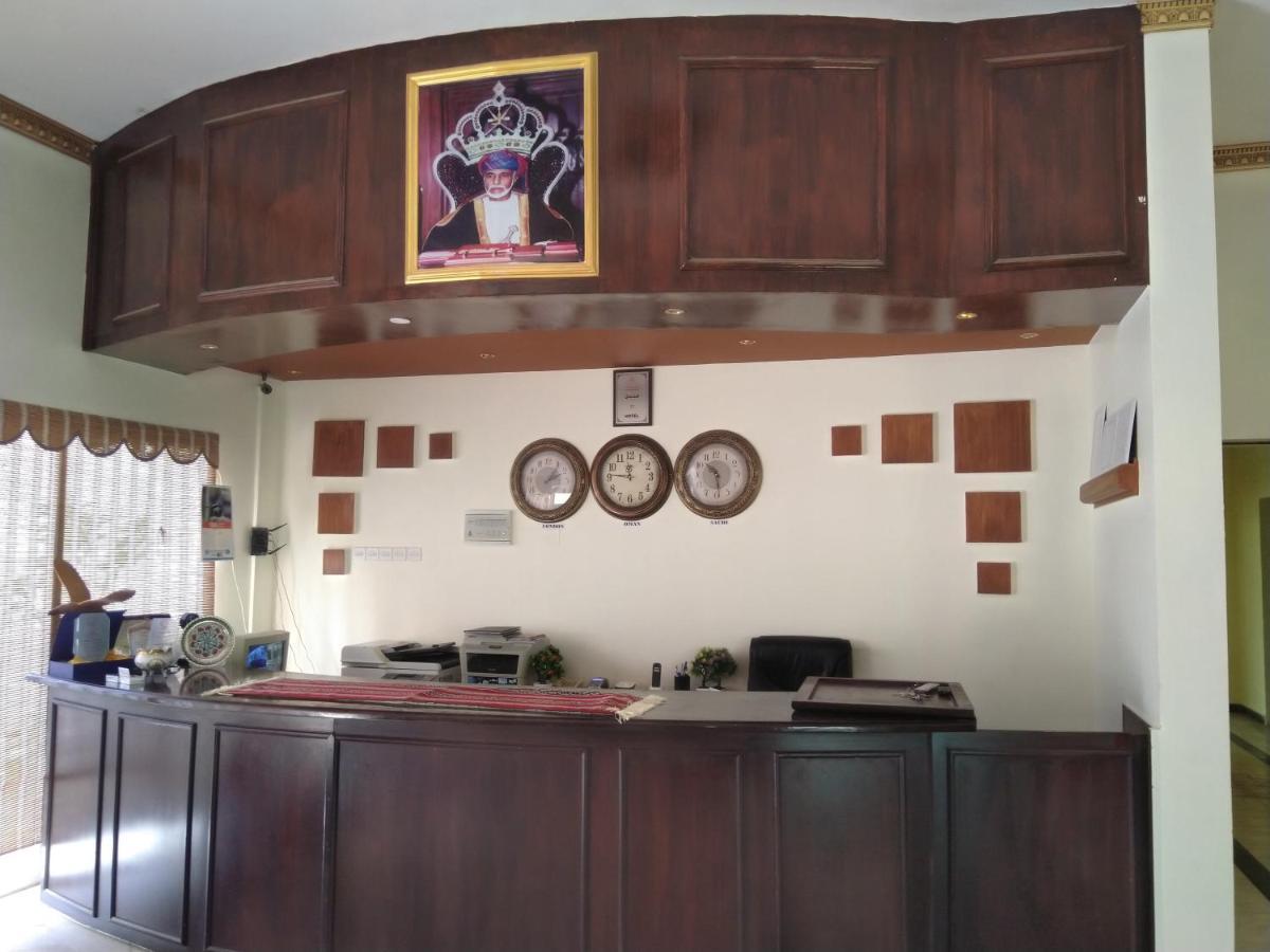 Al Ghazlan Hotel Sinaw Ruddah Exterior foto